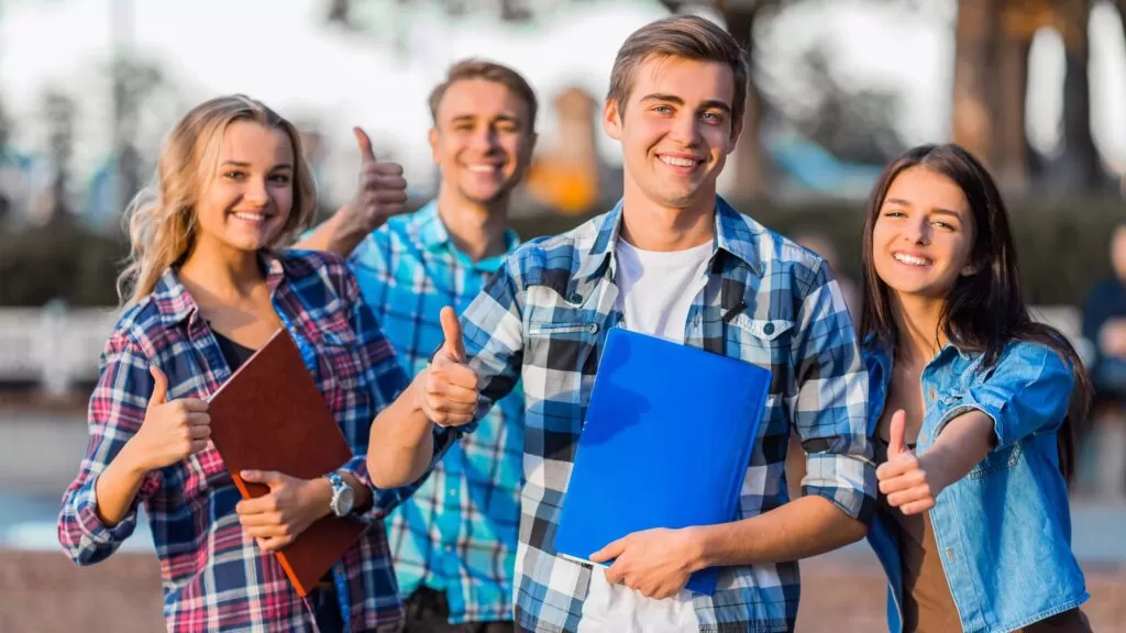 Du học Canada: Hướng dẫn toàn diện cho sinh viên quốc tế