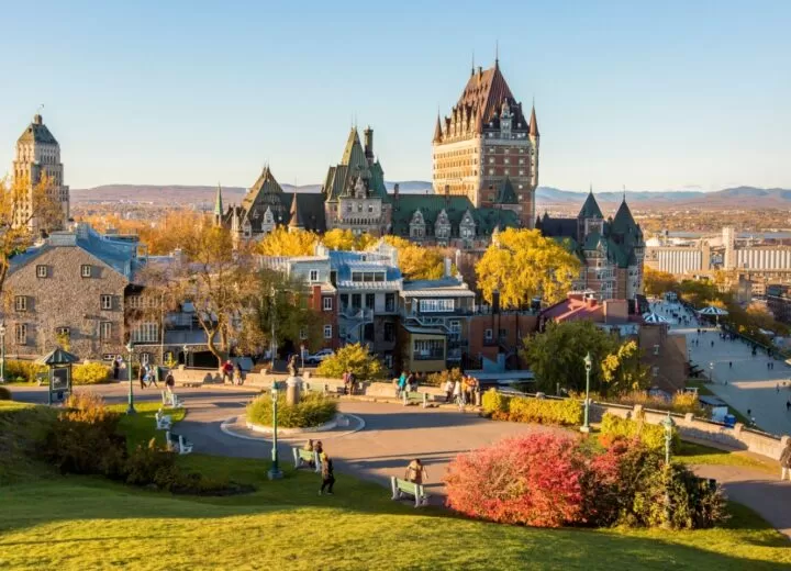 TOP 15 trường Đại học Canada theo QS và THE Rankings 2024